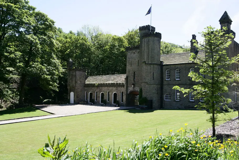 Luxury Carr Hall Castle 30