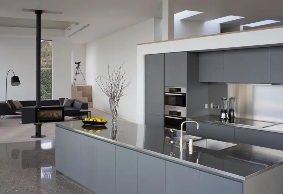 10 Le Portelet House by MOOARC