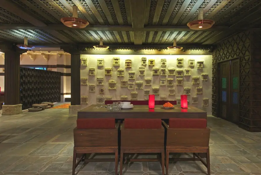 Contemporary-Restaurant-Design-India-10