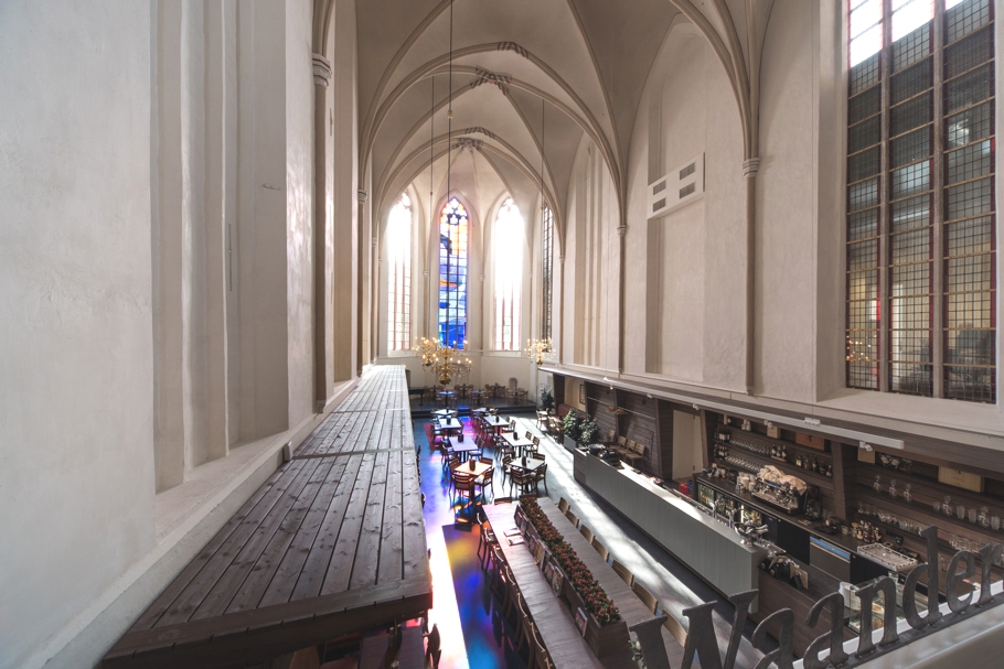 Converted-Church-Design-Netherlands-Adelto-10