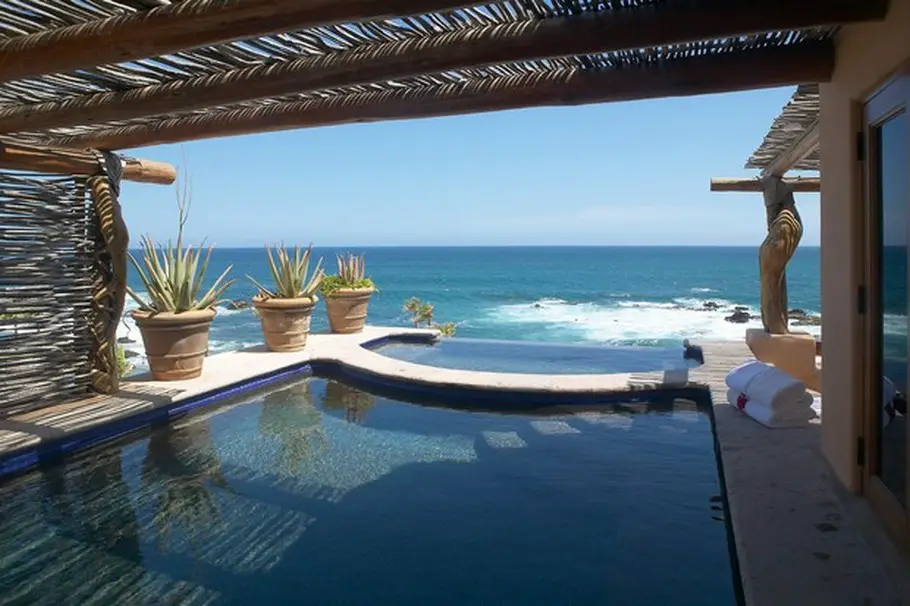 luxury swimming pools7