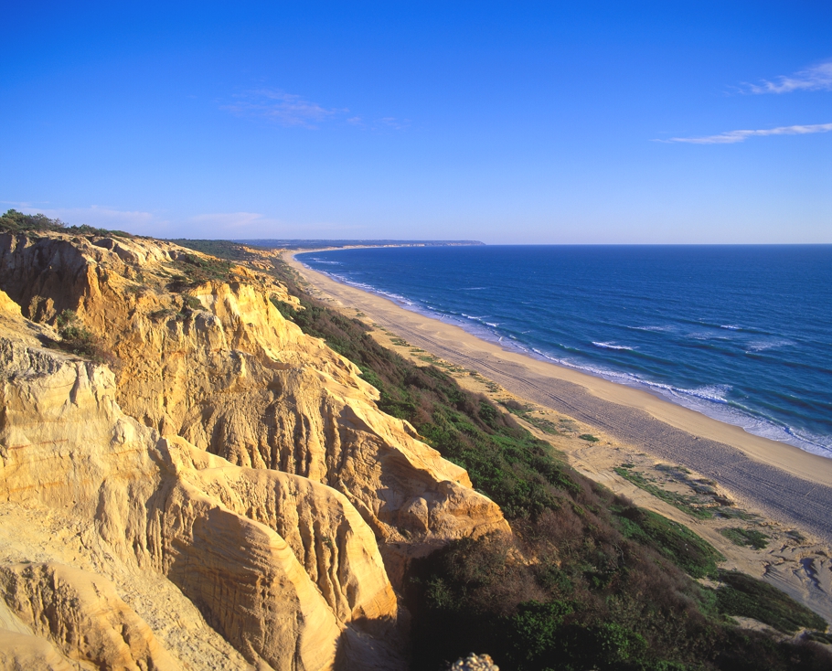 10-best-city-beaches-world-08