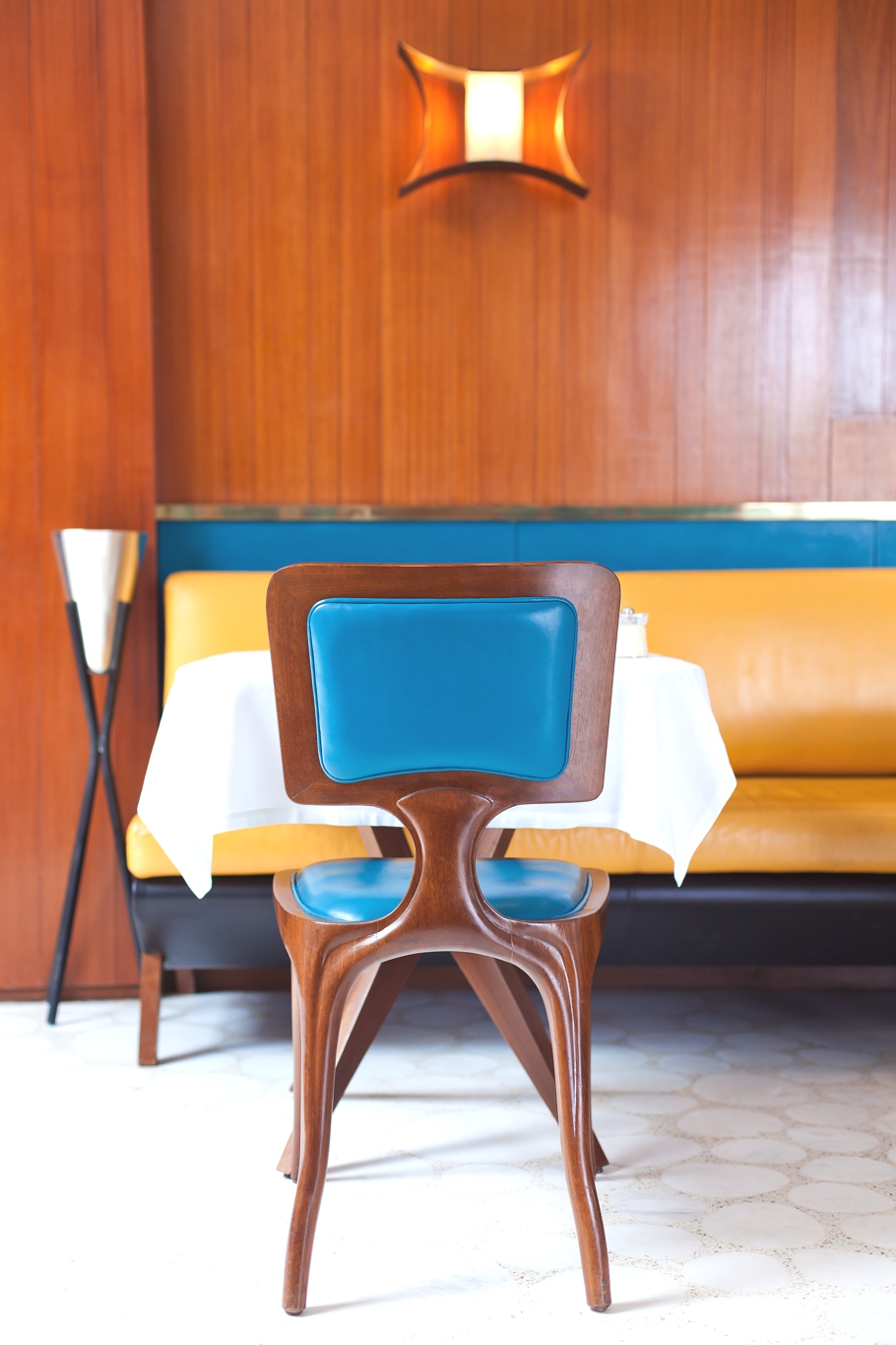 Villa-Zevaco-Restaurant-Design-Casablanca-Adelto-07
