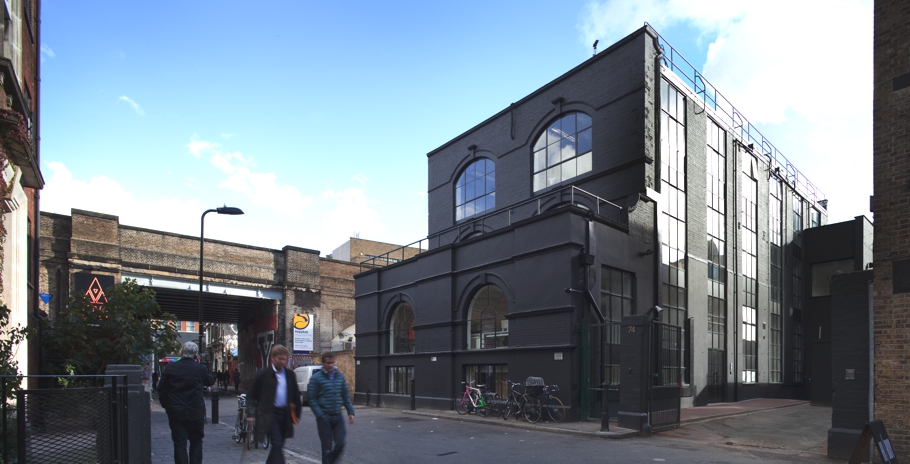 Contemporary-Office-Design-London-Adelto-00