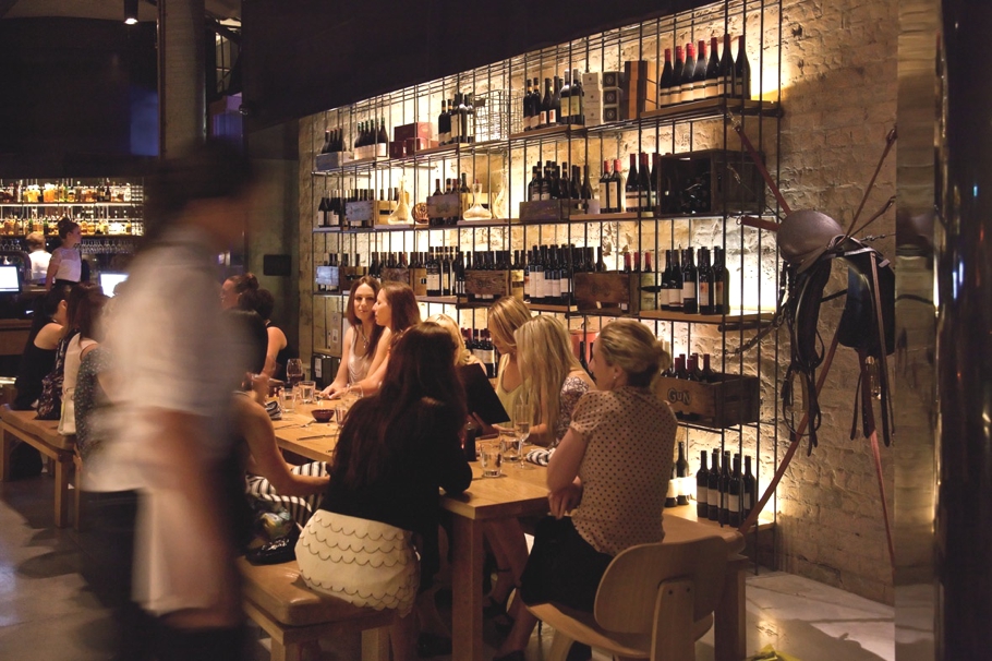 Contemporary-Restaurant-Design-Brisbane-Adelto-02