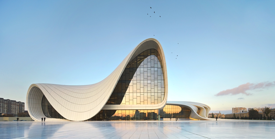 Zaha-Hadid-Heydar-Aliyev-Center-Adelto-0000
