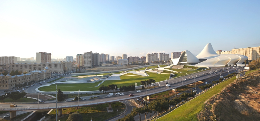Zaha-Hadid-Heydar-Aliyev-Center-Adelto-0002