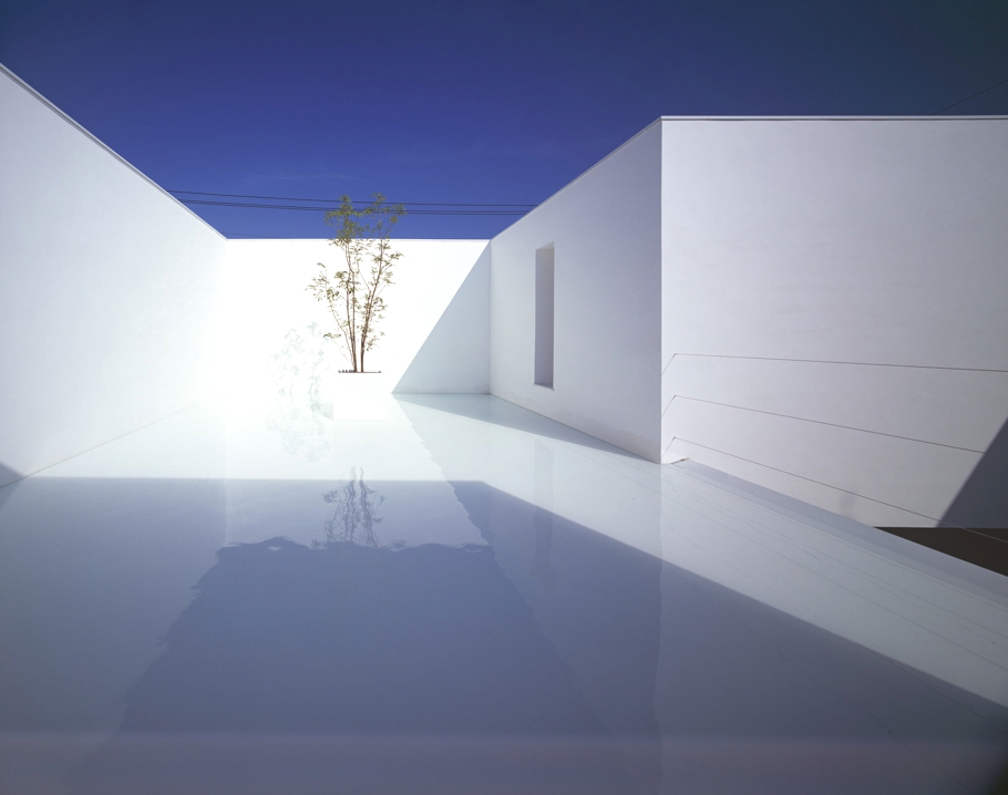 Contemporary-Home-Japan-Adelto-01