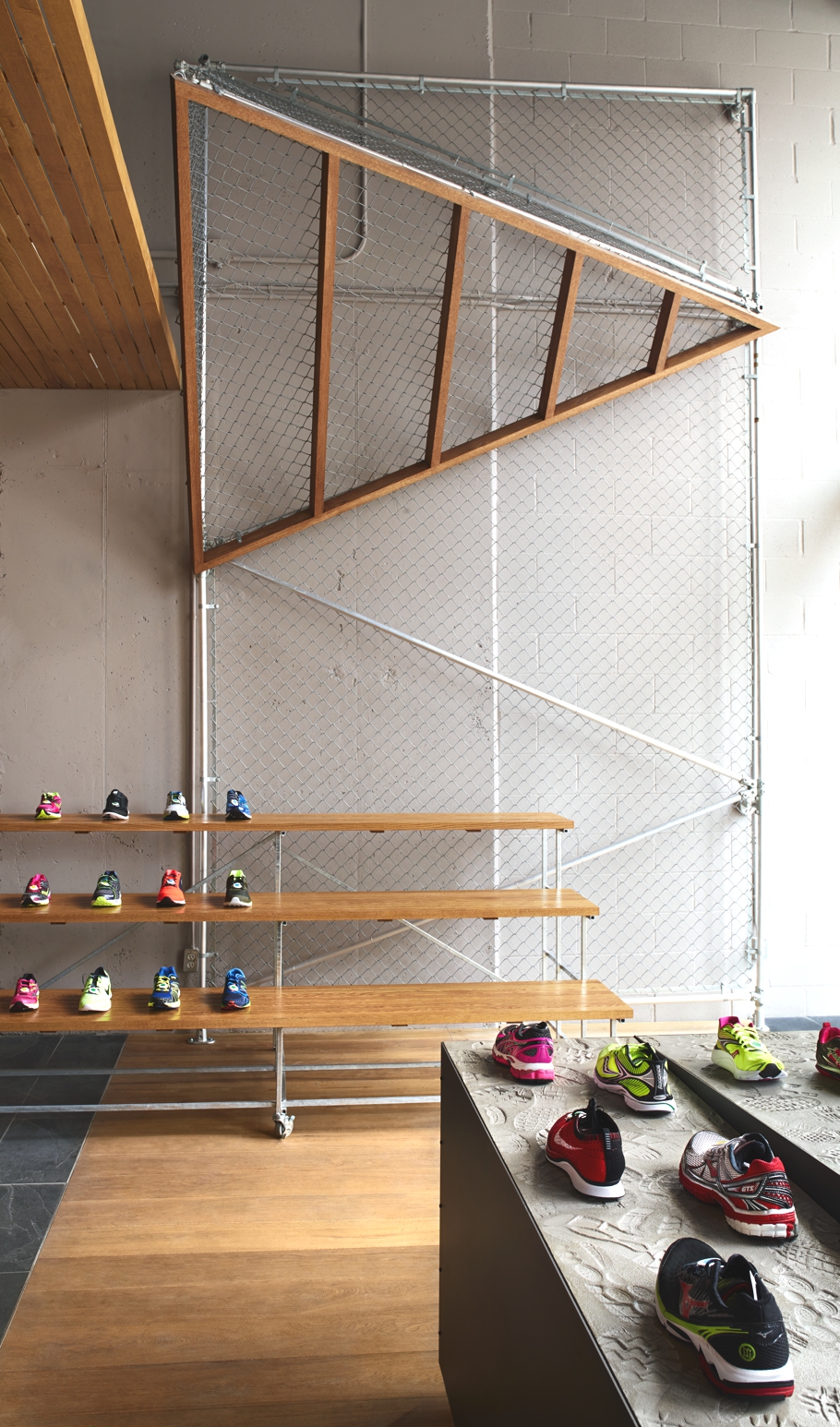 Contemporary-Store-Design-Toronto-Adelto-06