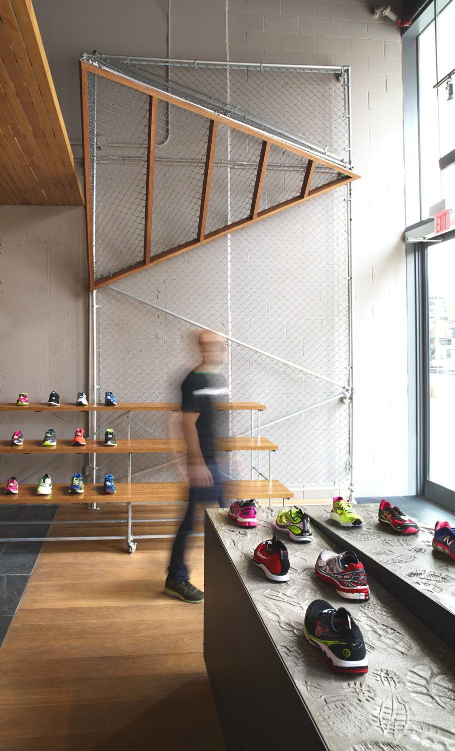 Contemporary-Store-Design-Toronto-Adelto-07