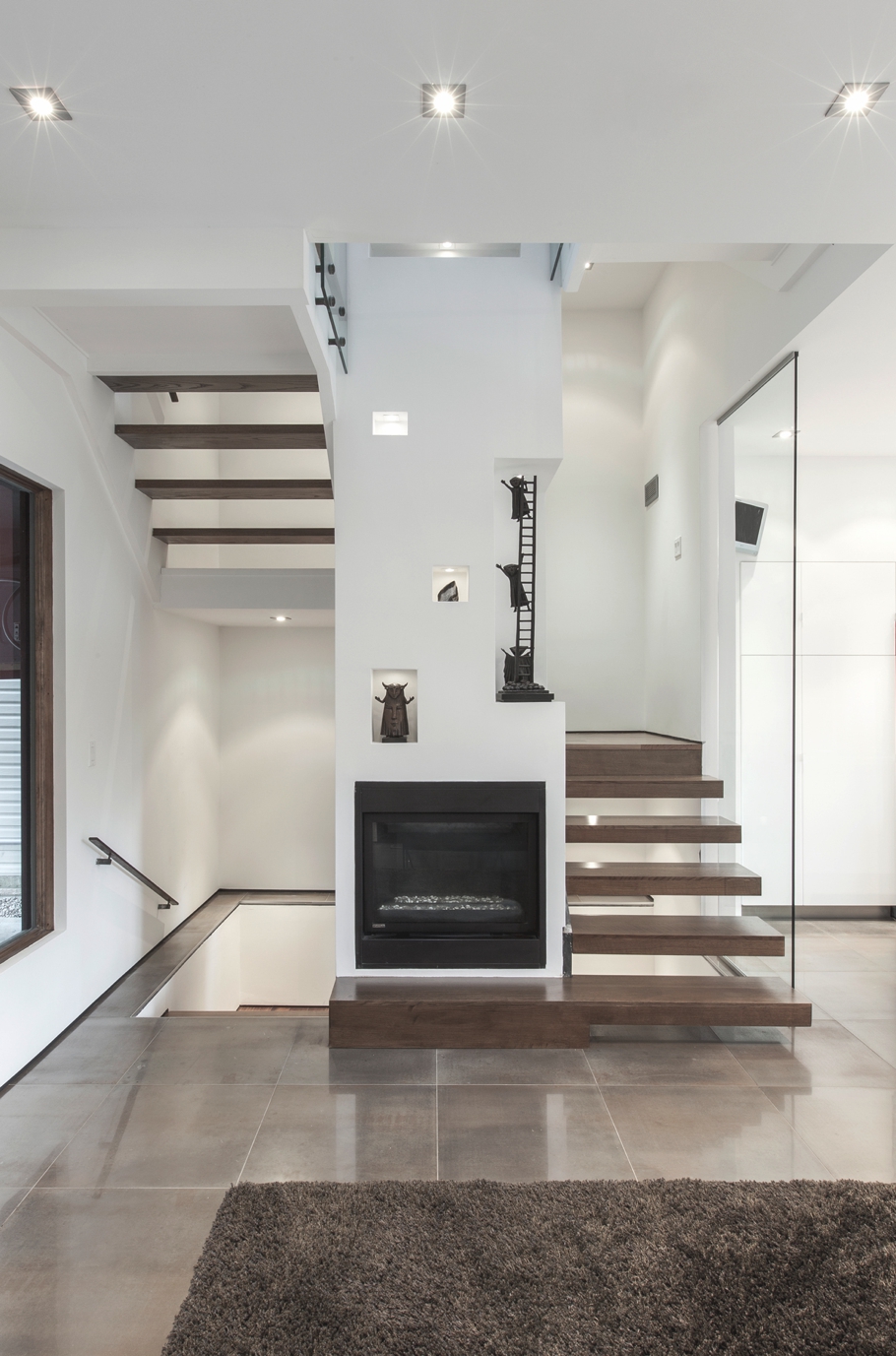 Modern-Home-Design-Toronto-Adelto-04