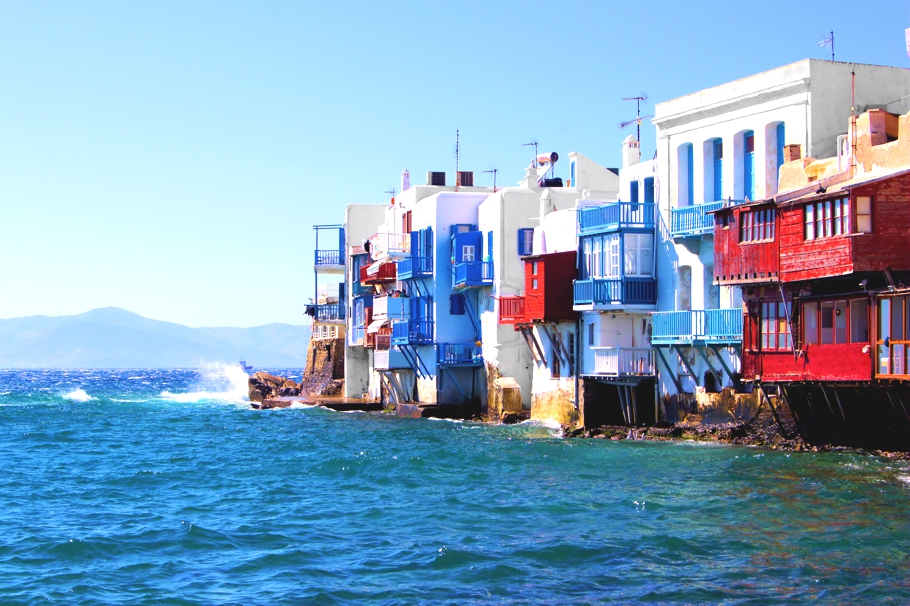 10-reasons-to-visit-Greece-Adelto-01