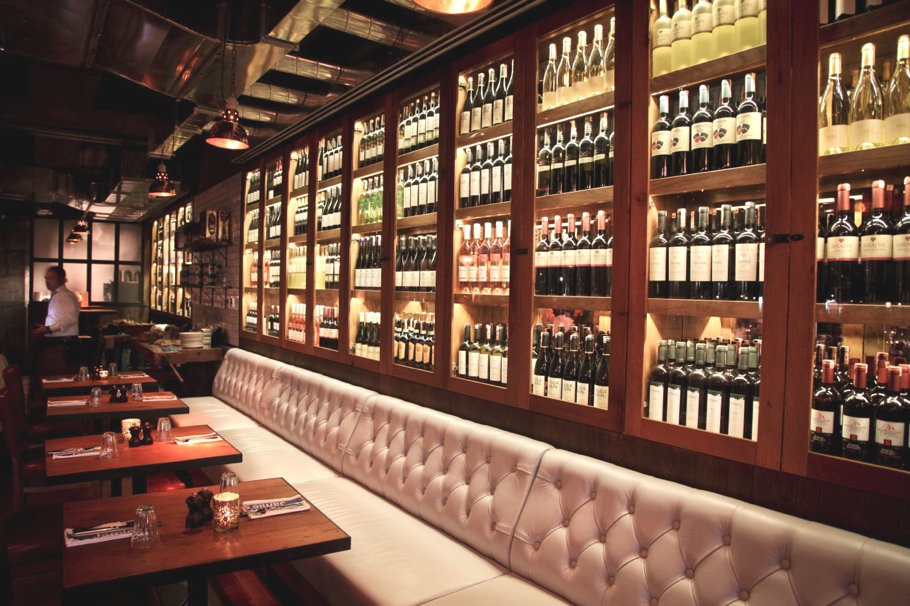 Restaurant-Designs-Jamies-Italian-Adelto-02