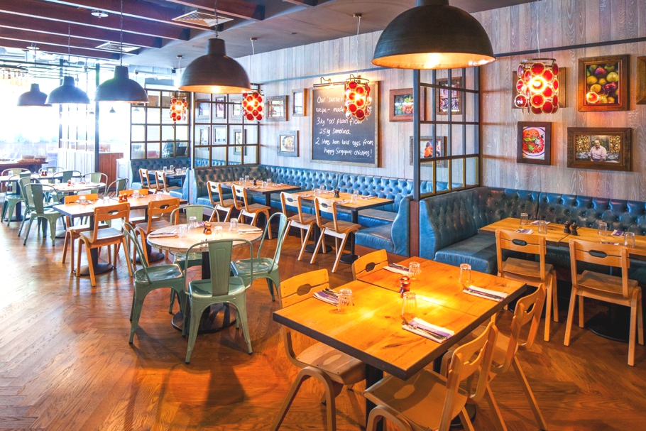 Restaurant-Designs-Jamies-Italian-Adelto-04