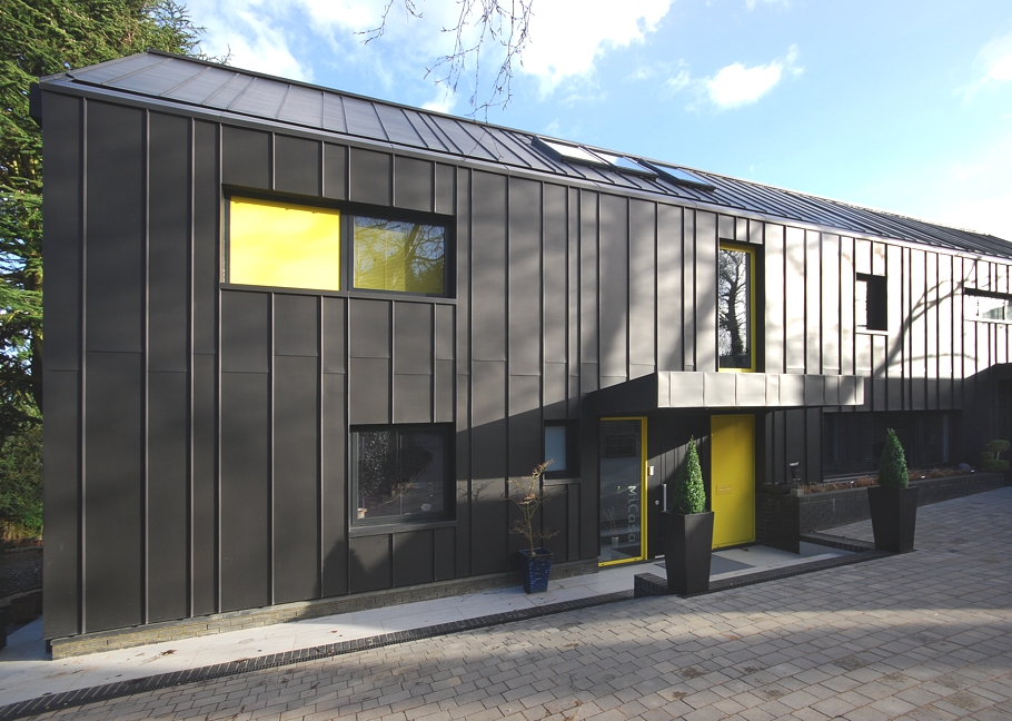 Sustainable-Home-Design-England-Adelto-01