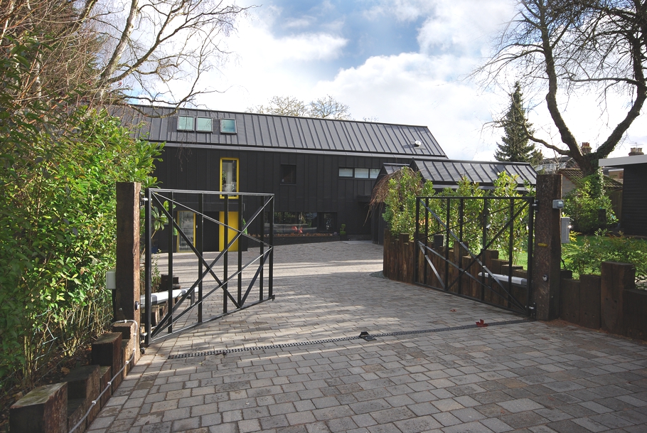 Sustainable-Home-Design-England-Adelto-03