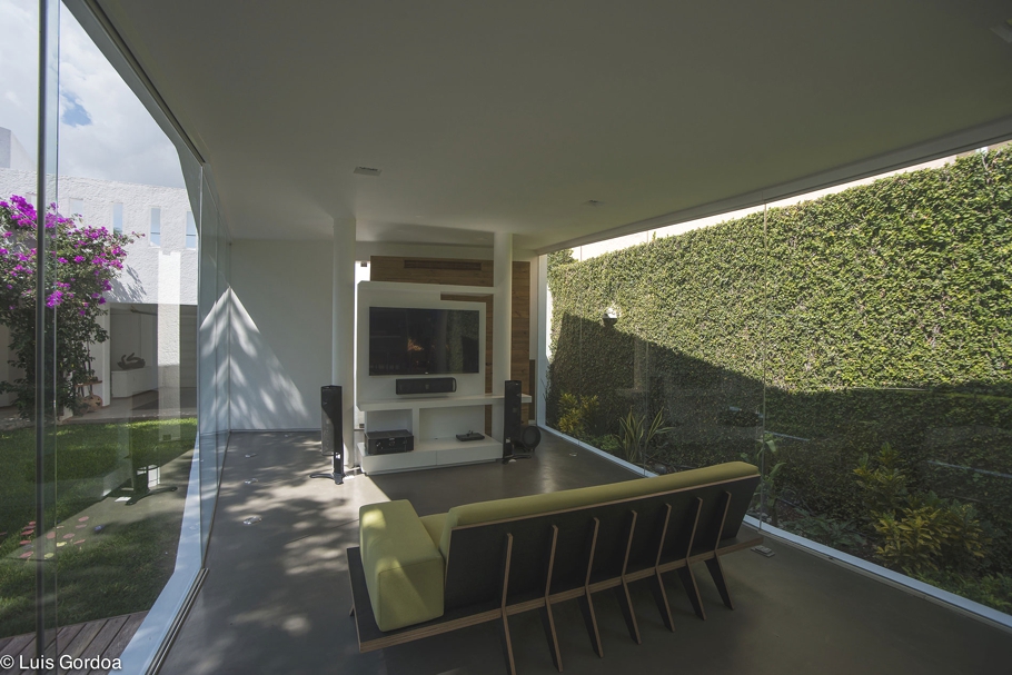 Contemporary-Home-Design-Mexico-Adelto-09