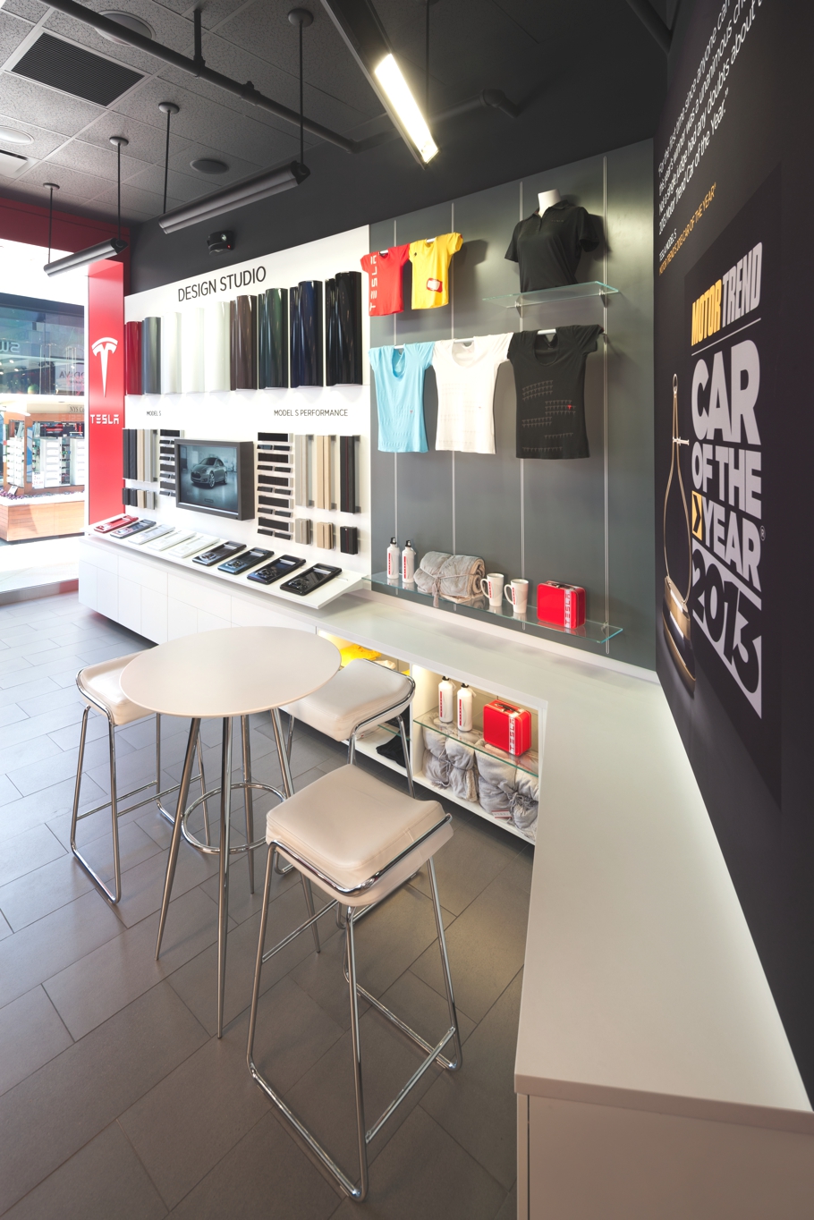 Tesla-Car-Showroom-Design-Los-Angeles-Adelto-04