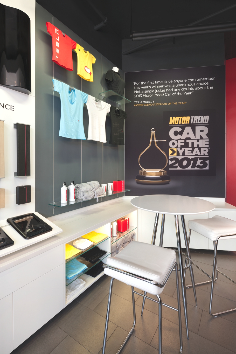 Tesla-Car-Showroom-Design-Los-Angeles-Adelto-05
