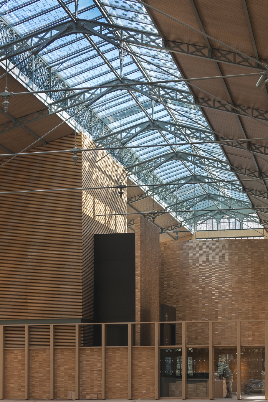 Carreau-du-Temple-19th-Century-Architecture-Adelto-03