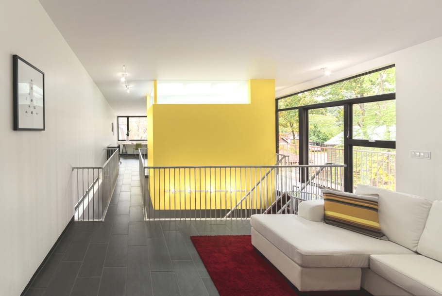 Contemporary-Homes-Ottawa-Canada-Adelto-05