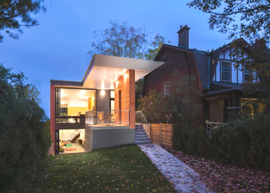 Contemporary-Homes-Ottawa-Canada-Adelto-09