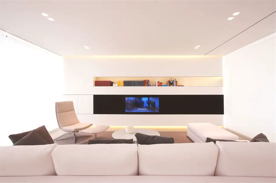 Contemporary-Interior-Design-Home-Italy-Adelto_03
