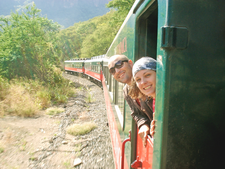 rail-journeys-around-the-world-adelto_00