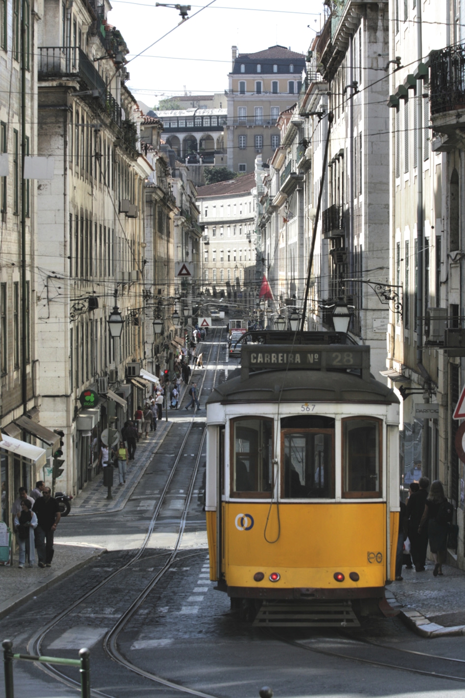 Lisbon-portugal-shopping-areas-adelto-03