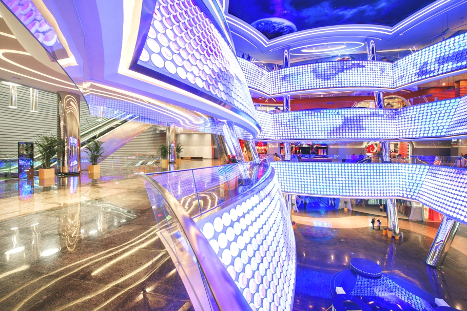 entertainment-buildings-open-wuhan-china-04