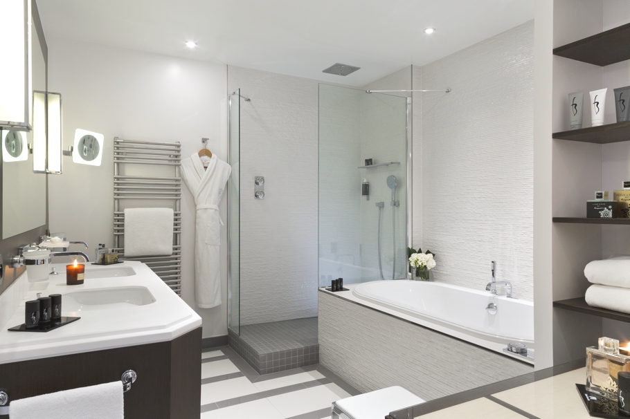luxury-hotel-suite-liz-taylor-deauville-france-07