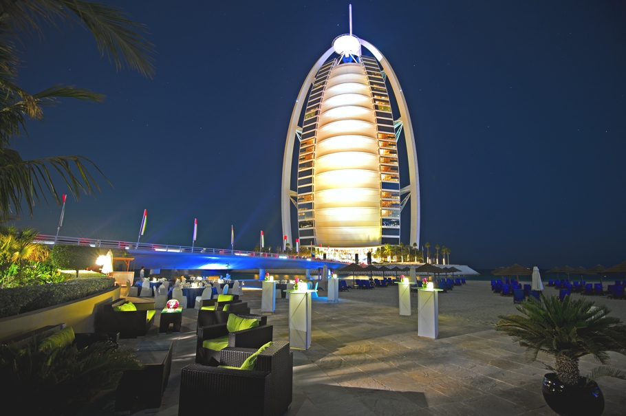 valentines-day-ideas-luxury-hotels-adelto-03