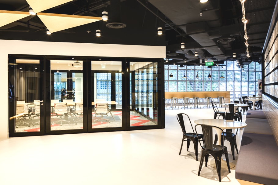 contemporary-office-design-singapore-adelto-00