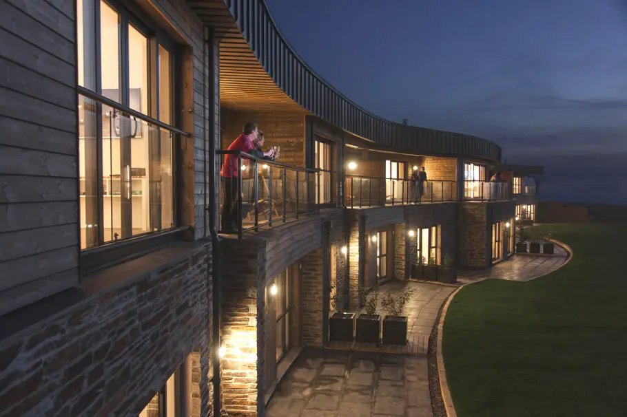 contemporary-holiday-apartments-england-adelto_04